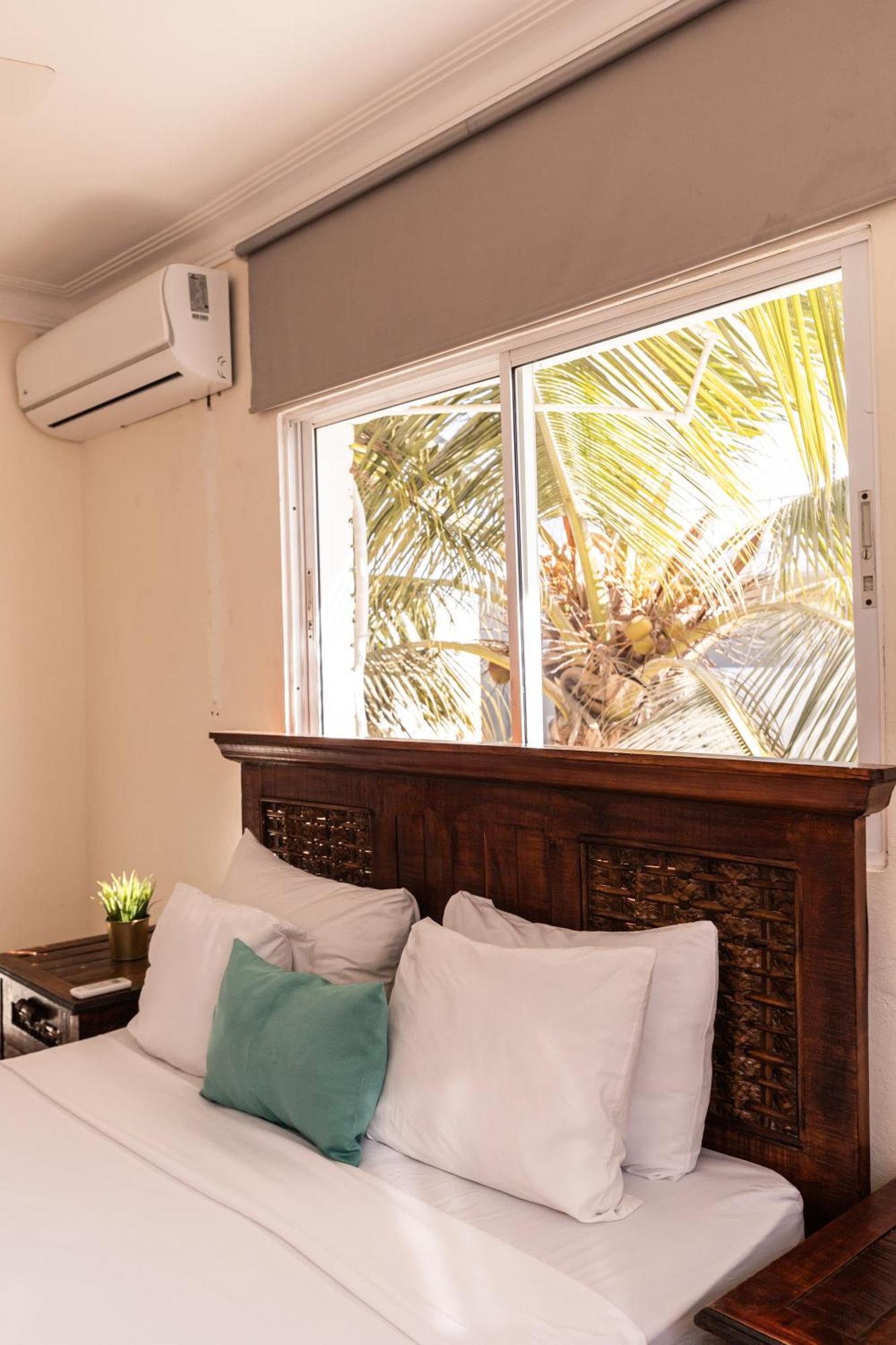 Hostal Las Rosas De Punta Cana Bagian luar foto