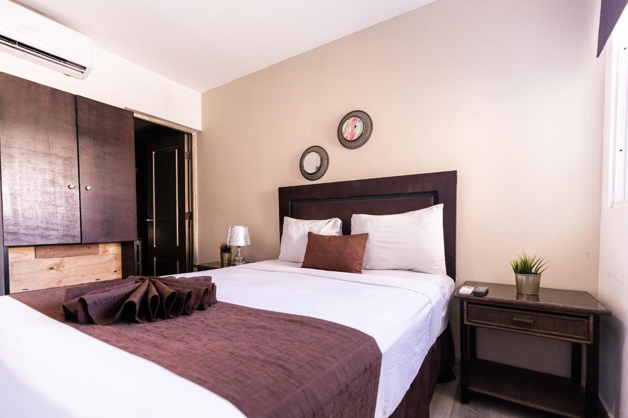 Hostal Las Rosas De Punta Cana Bagian luar foto
