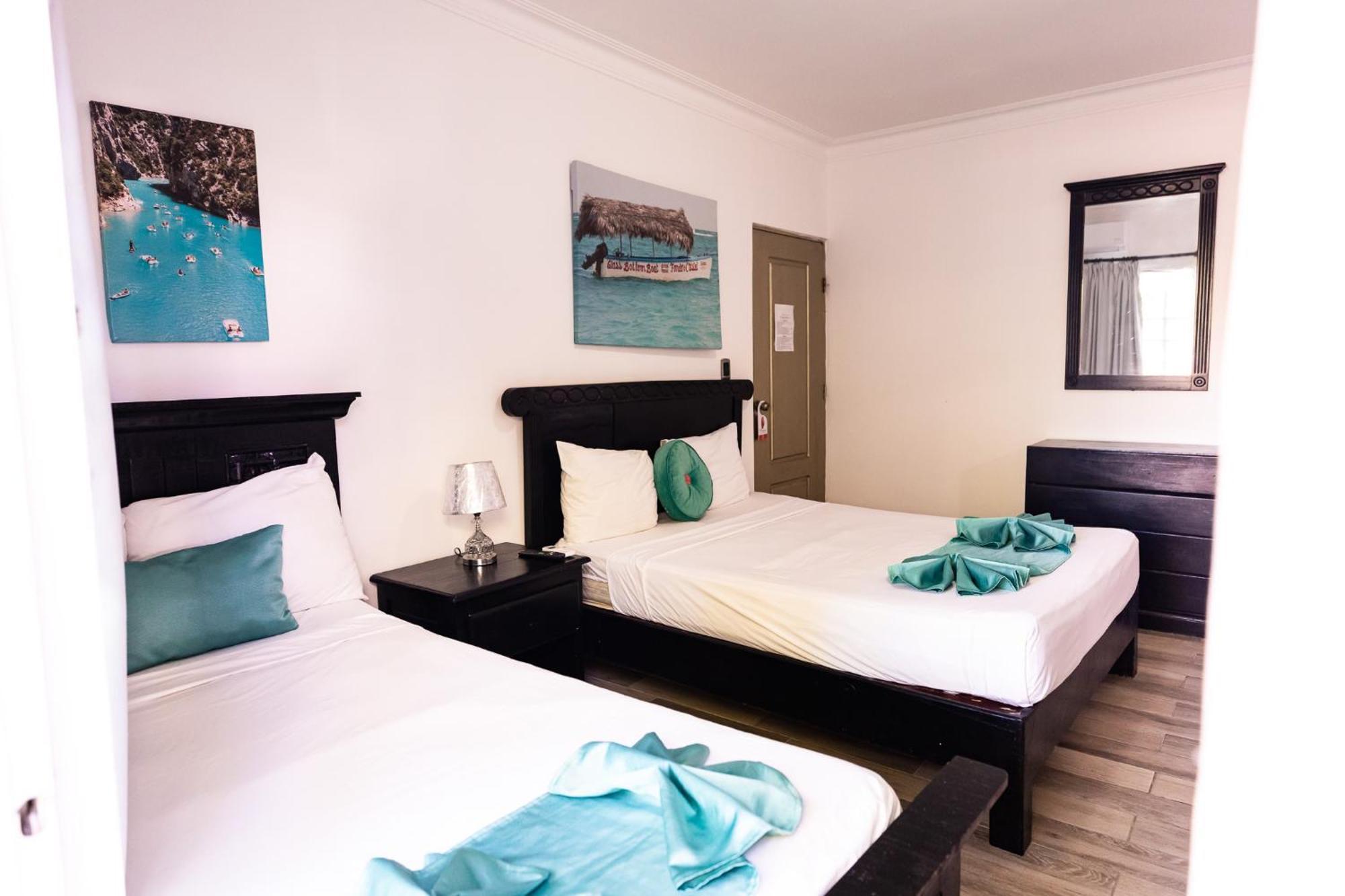 Hostal Las Rosas De Punta Cana Bagian luar foto
