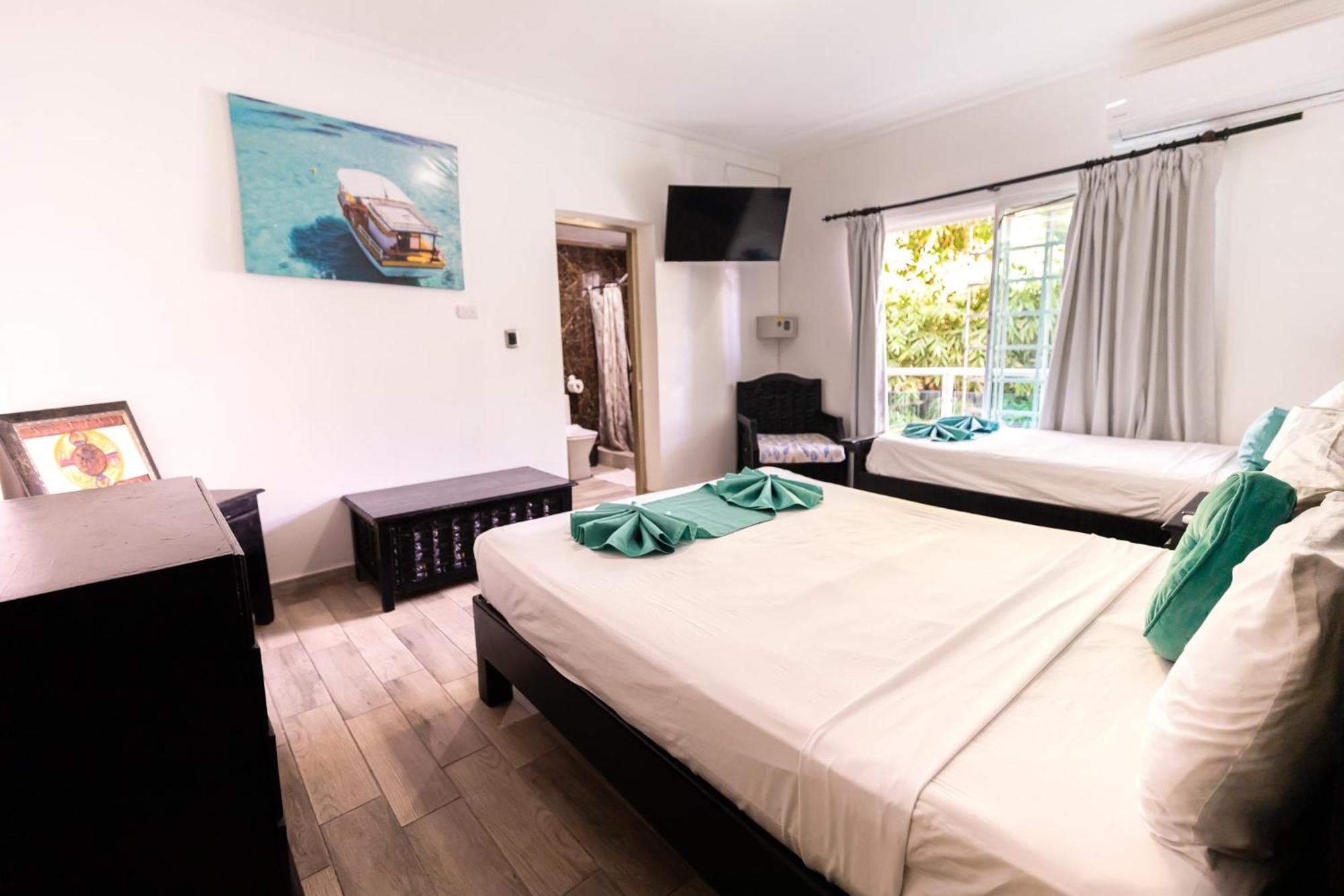 Hostal Las Rosas De Punta Cana Bagian luar foto